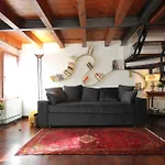 Frari Prestige Canal View Appartamento *