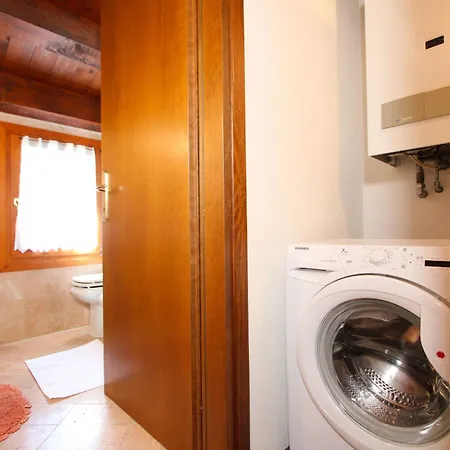 Frari Prestige Canal View Appartamento *