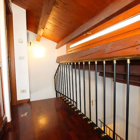 Frari Prestige Canal View アパート ヴェネツィア