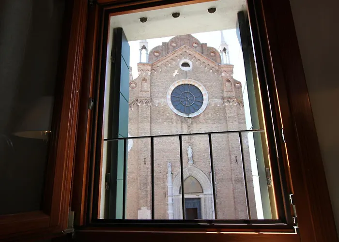Frari Prestige Canal View